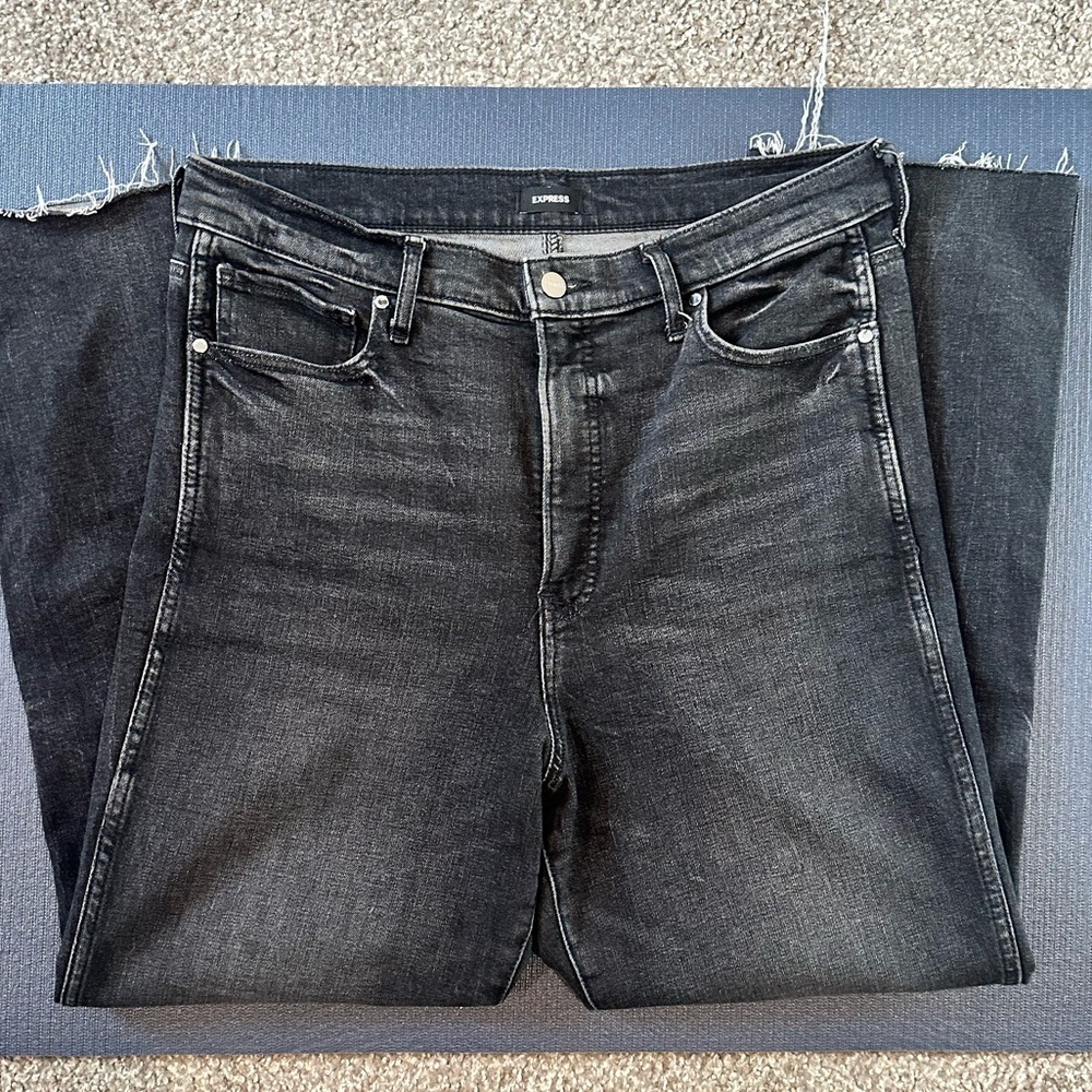 Express Modern Straight Super High Rise Jean